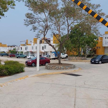 Relajacion Cercas Del Aeropuerto Villa Santa Maria Huatulco Bagian luar foto